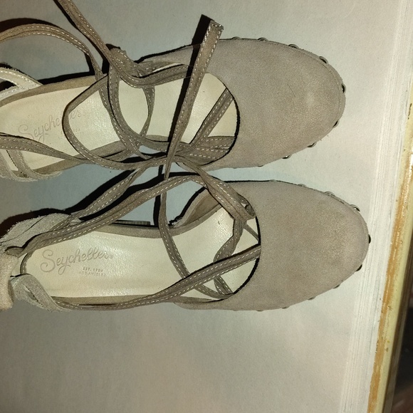 Anthropologie Seychelles Drift Heels.  6 - Picture 3 of 8